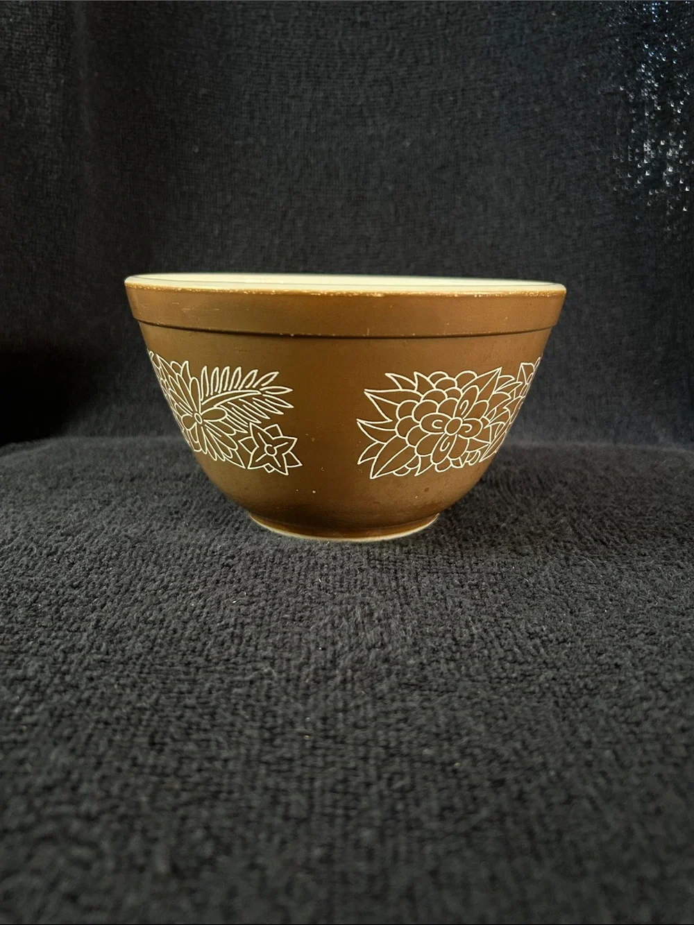 Pyrex Vintage Woodland Brown and White 401 Mixing Bowl
